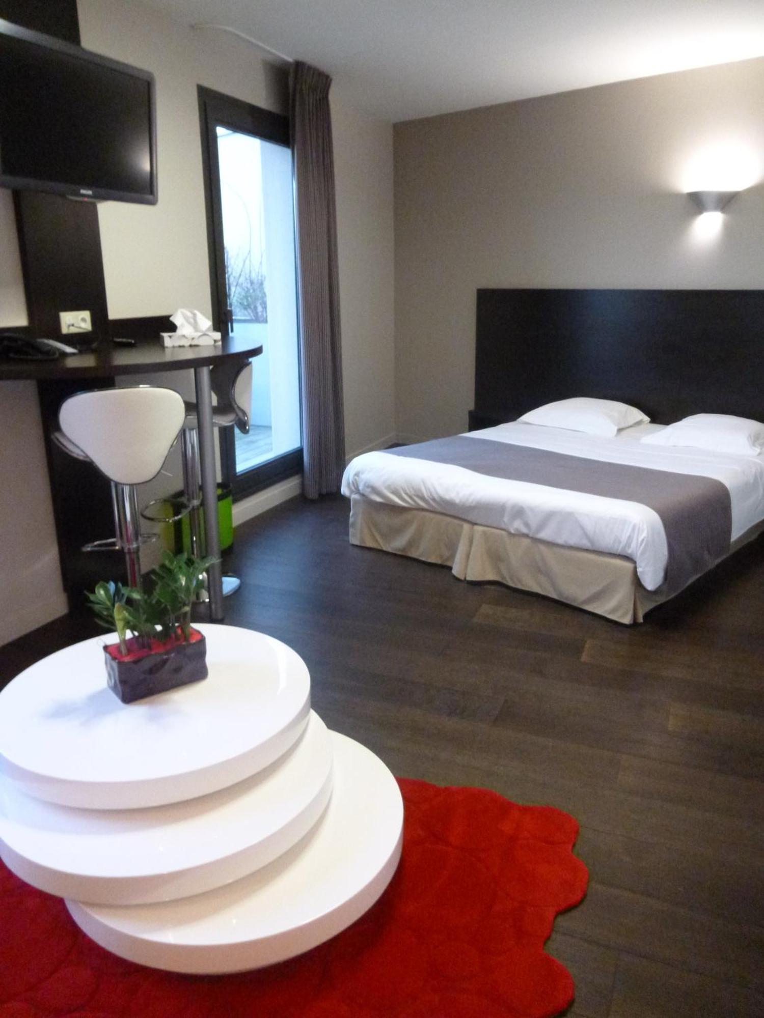 Logis Hotel Terre De Loire Belleville-sur-Loire ภายนอก รูปภาพ