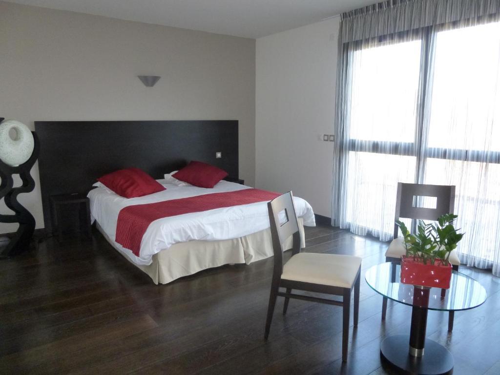 Logis Hotel Terre De Loire Belleville-sur-Loire ห้อง รูปภาพ
