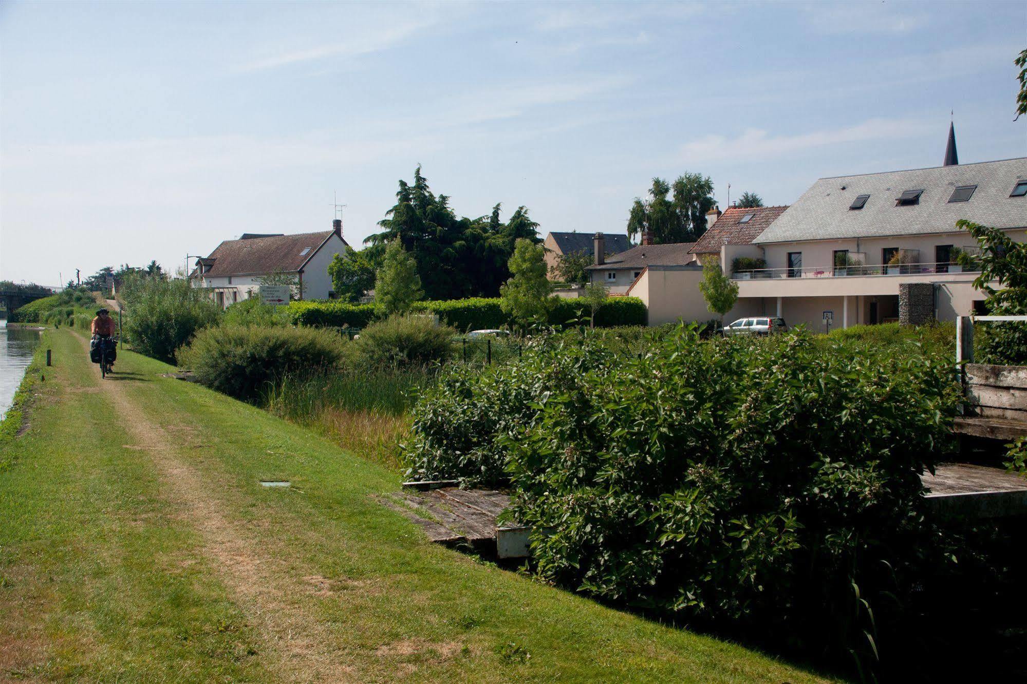 Logis Hotel Terre De Loire Belleville-sur-Loire ภายนอก รูปภาพ